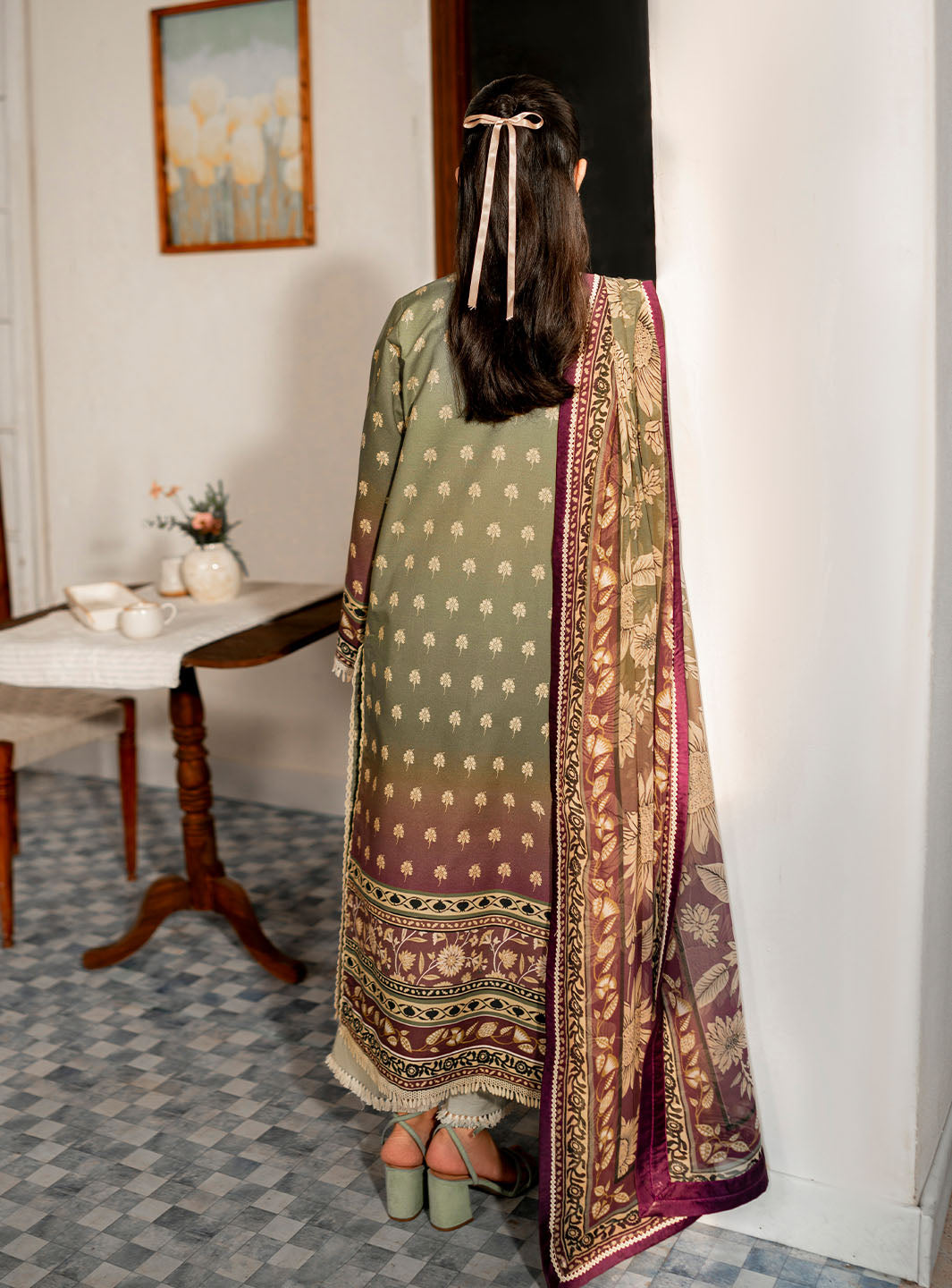 Roheenaz | Selene Fall 24 | Enola