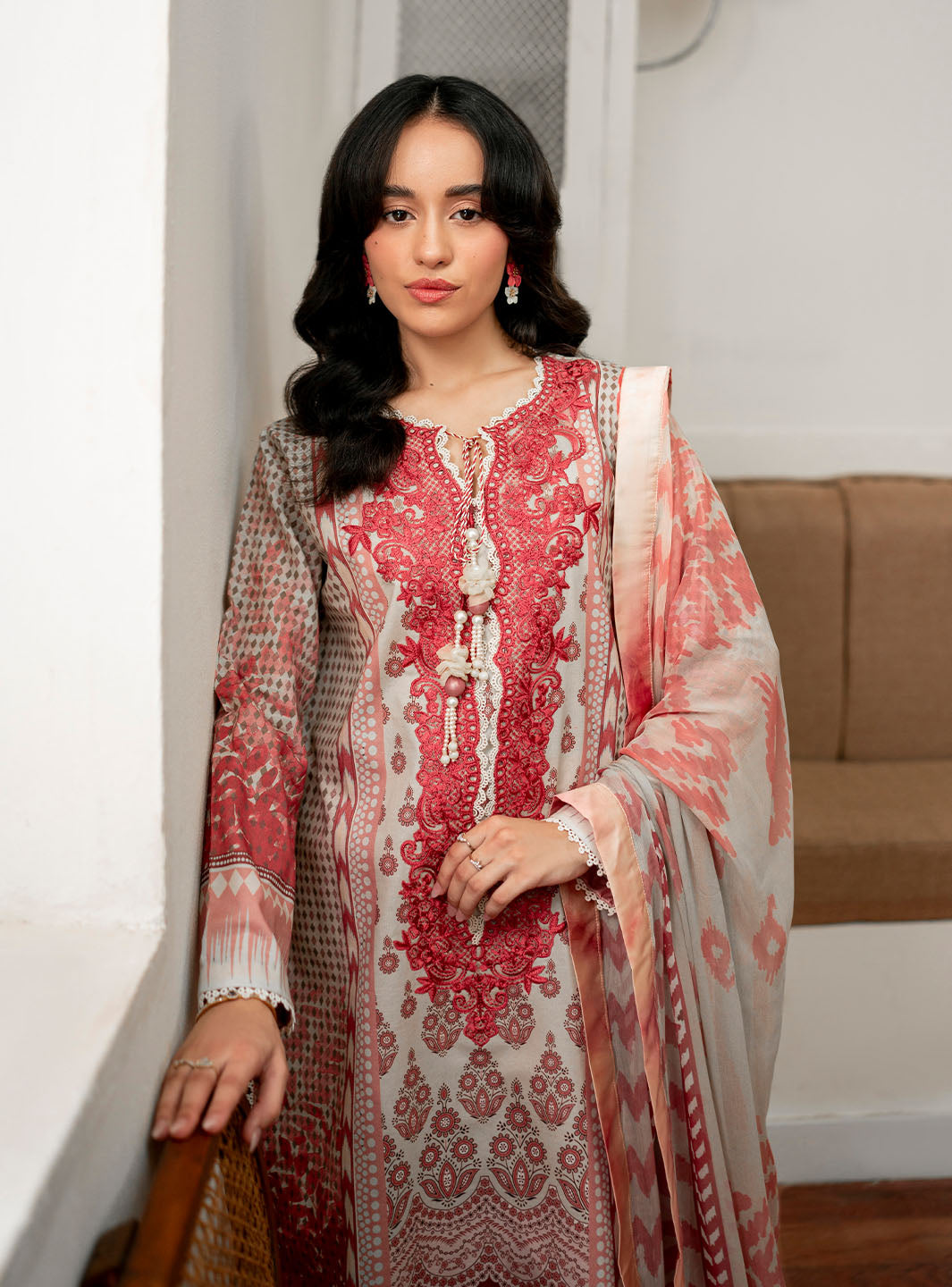 Roheenaz | Selene Fall 24 | Robin