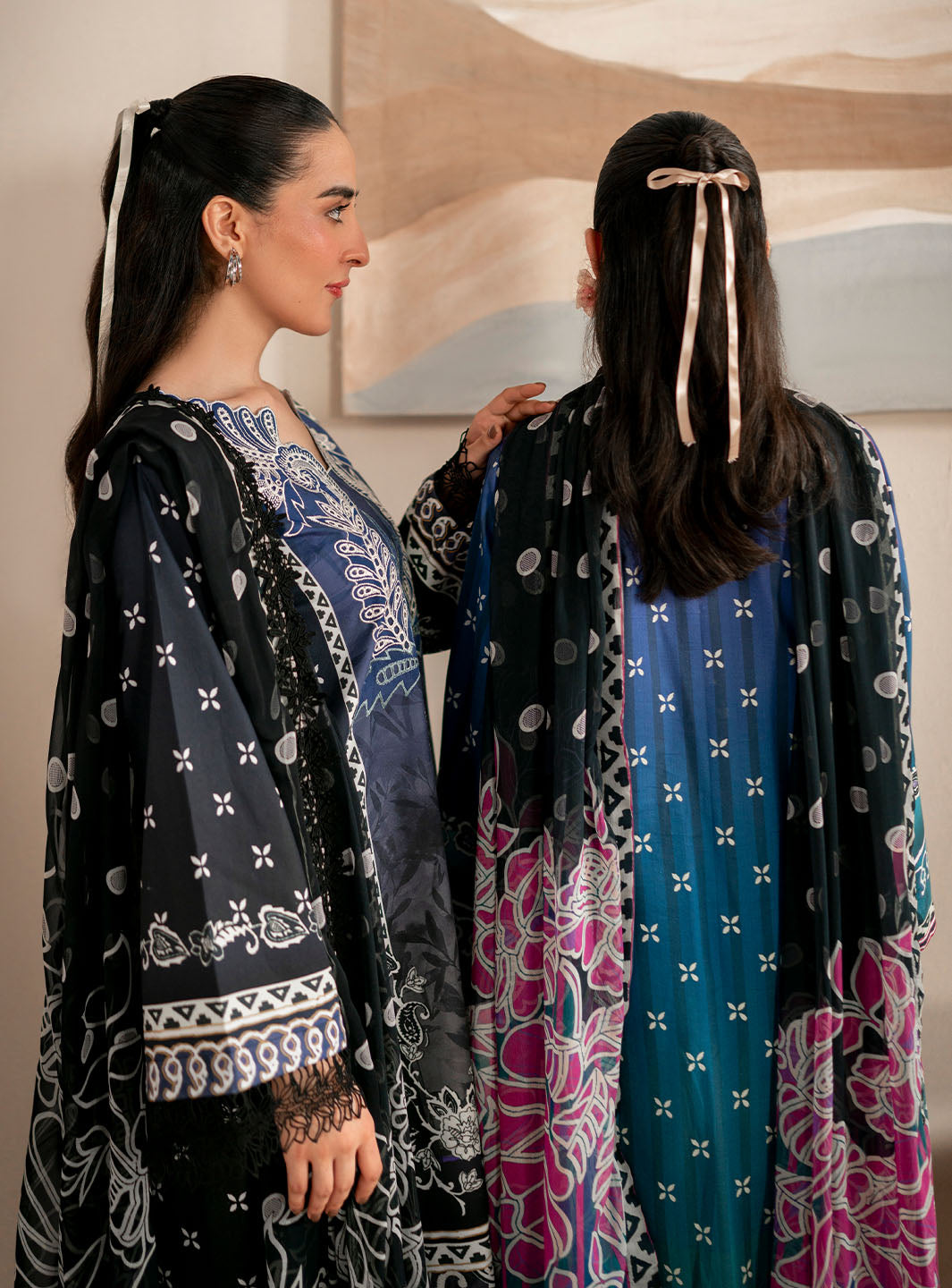 Roheenaz | Selene Fall 24 | Dahlia