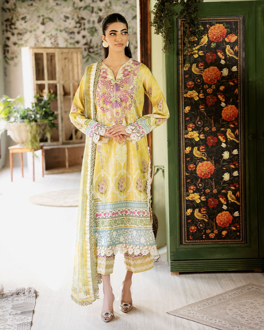 Roheenaz | Flora Printed Lawn | Mystique