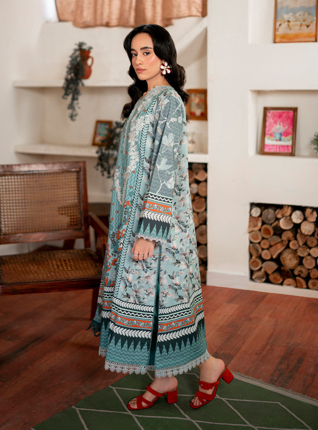 Roheenaz | Selene Fall 24 | Aurora