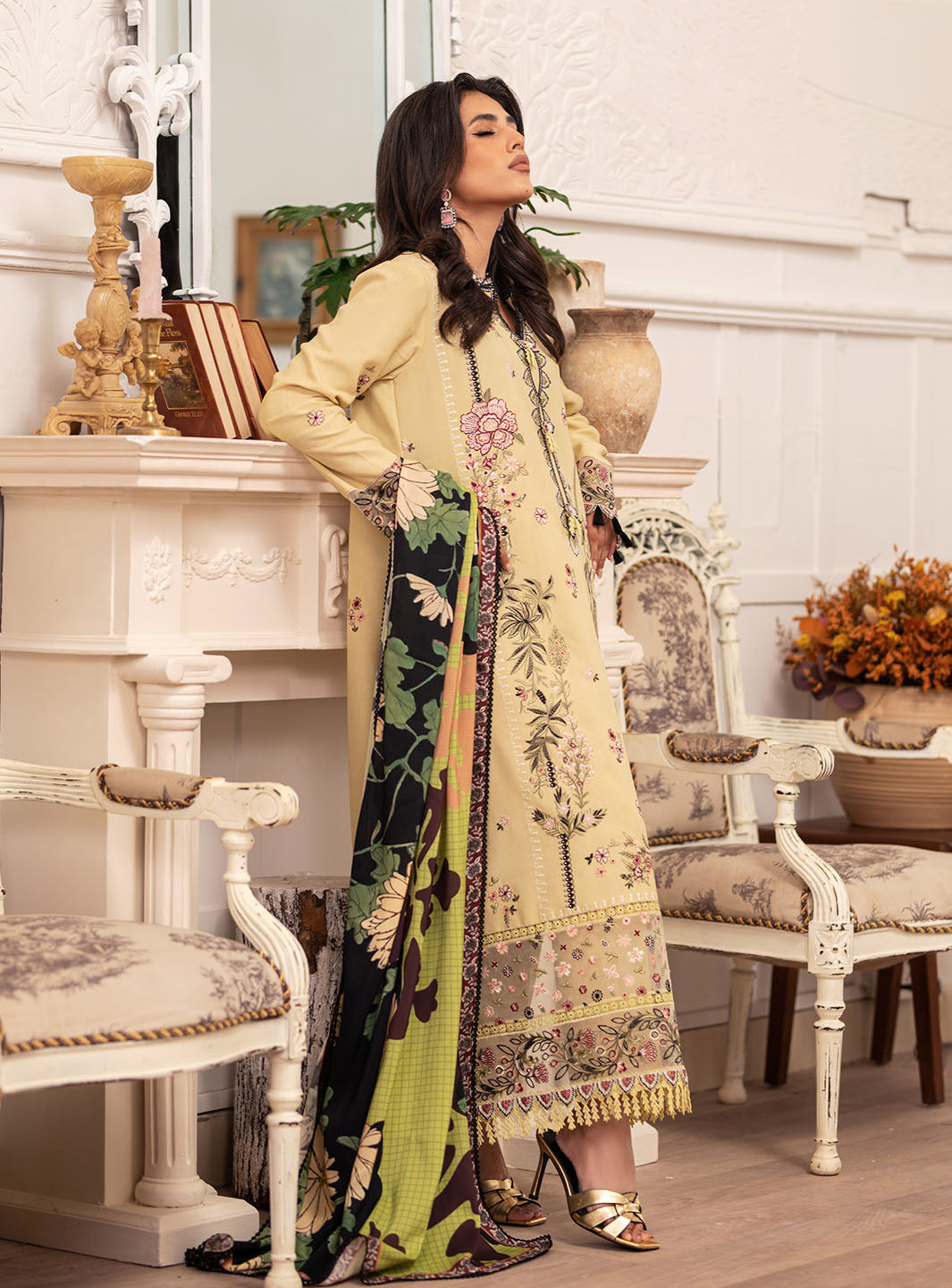 Roheenaz | Meraki Winter Collection | Evie