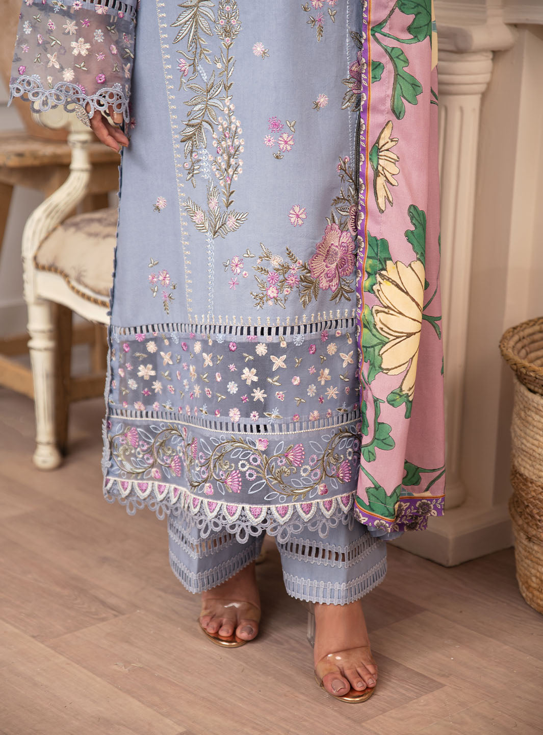 Roheenaz | Meraki Winter Collection | Raya
