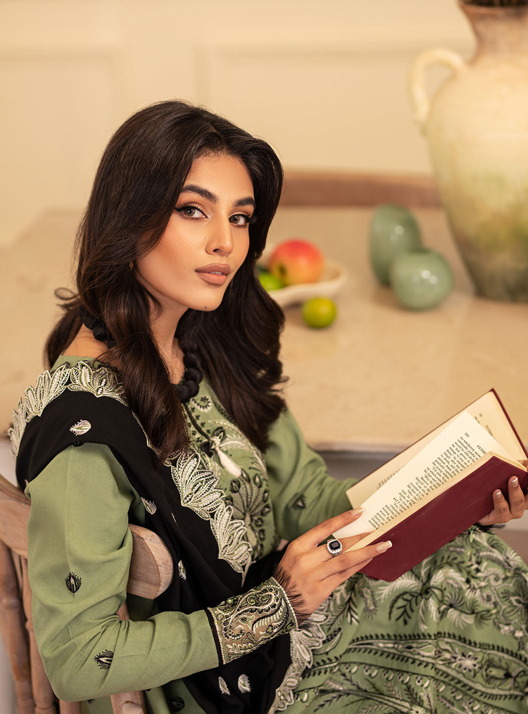 Roheenaz | Meraki Winter Collection | Olivia