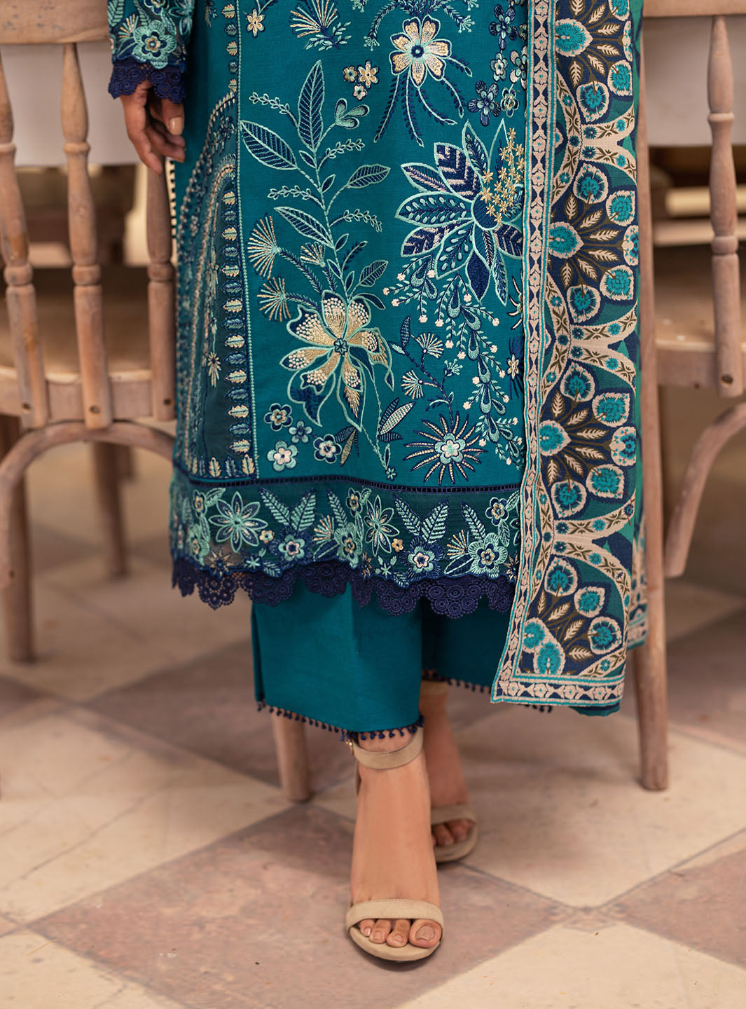 Roheenaz | Meraki Winter Collection | Tinsley