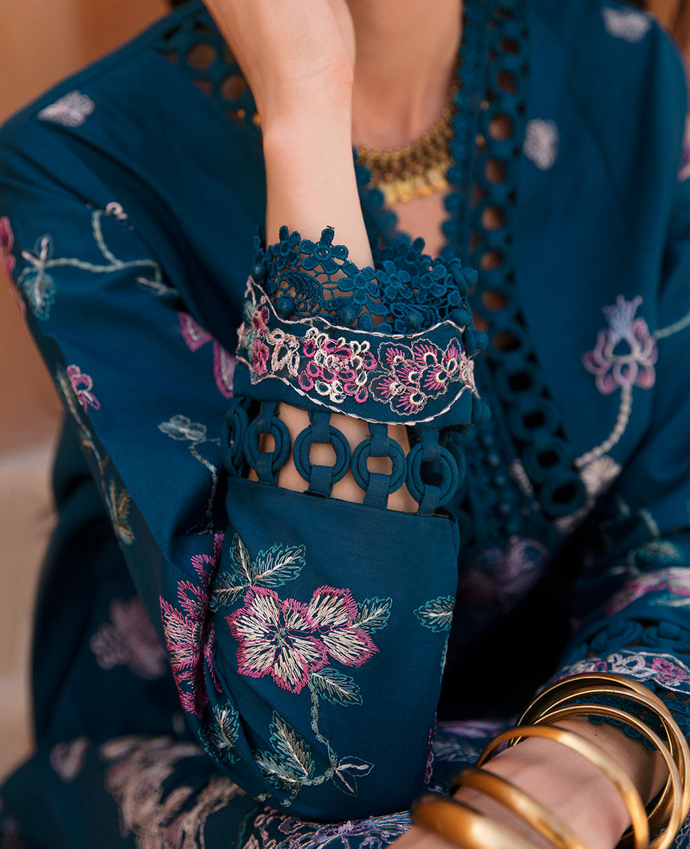 Republic Womenswear | Luxury Collection | RSL23-D6-B