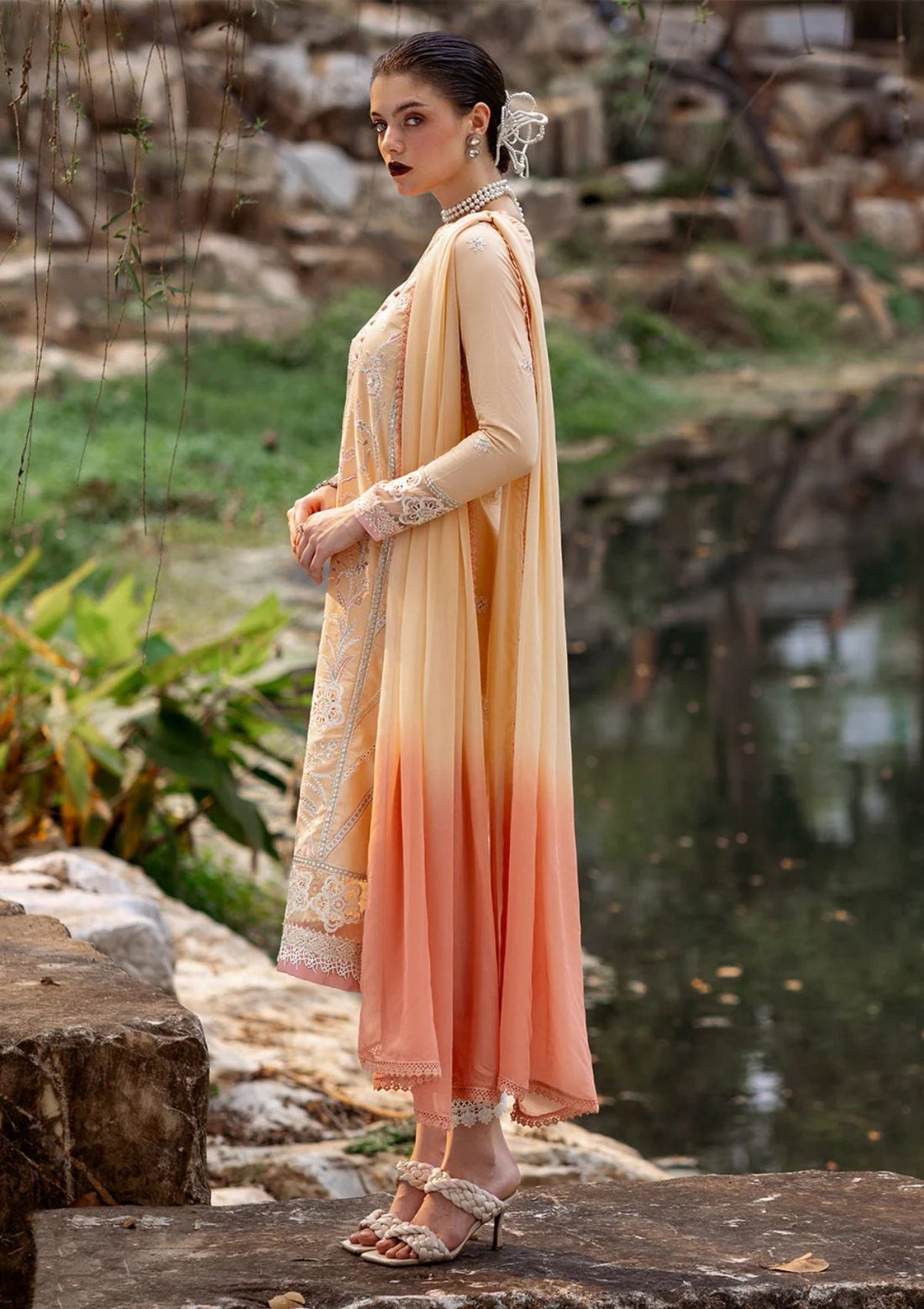 Lawn Collection - Roheenaz - Dahlia - DEL24#02 - B - Magnolia