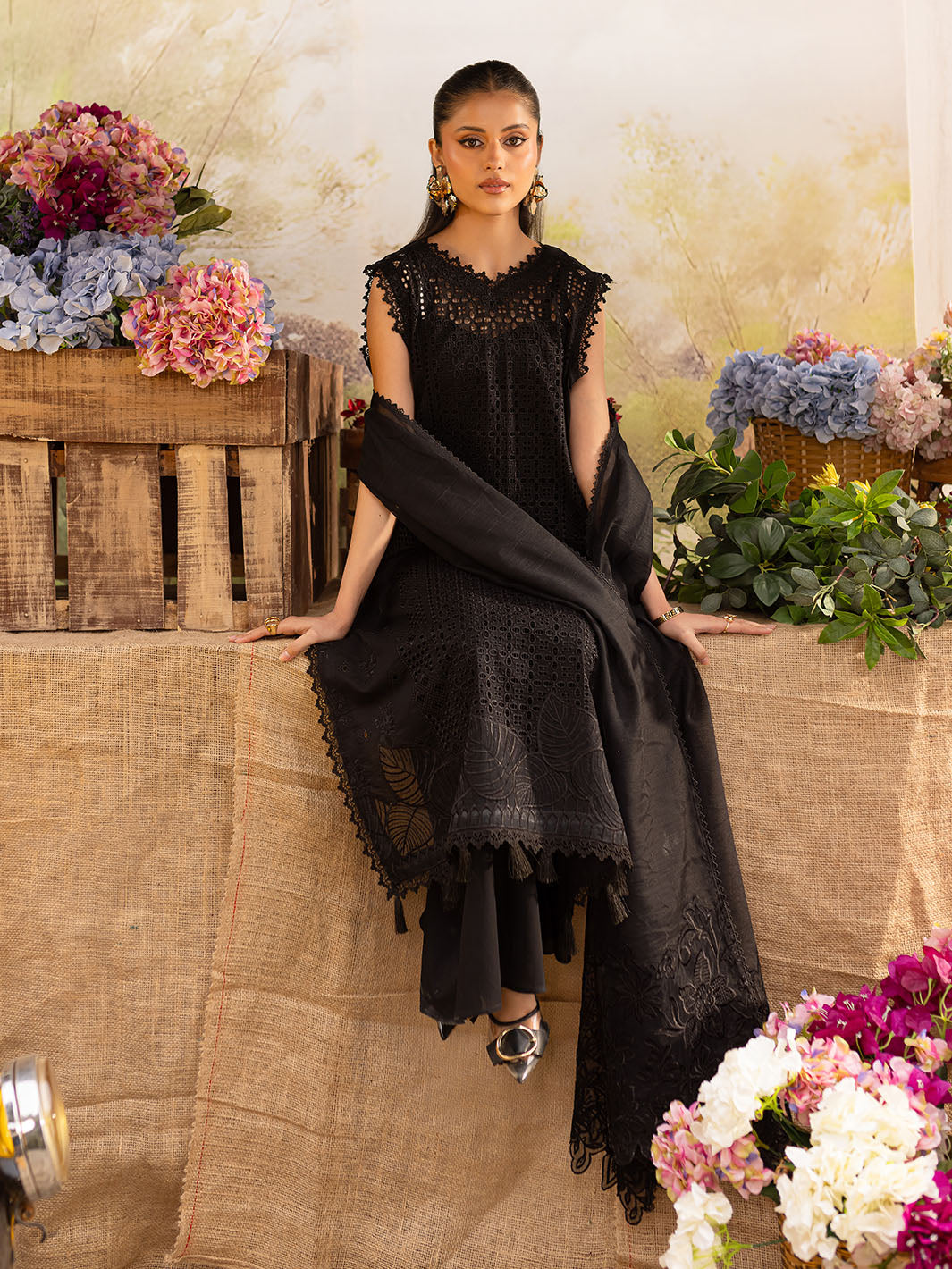 Mahnur | Twilight Luxury Lawn 25 | RAVENNA