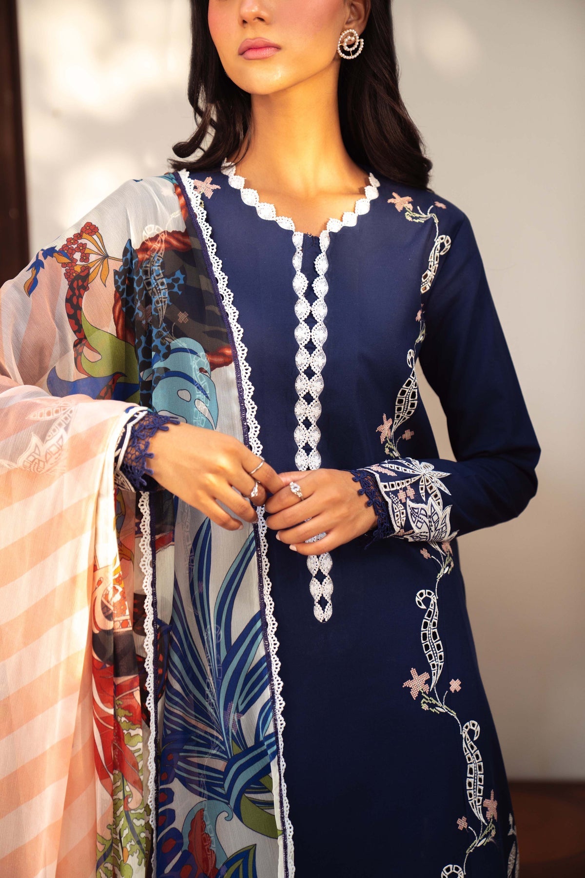 Sable Vogue | Lila Lawn 25 | SAL-07-25