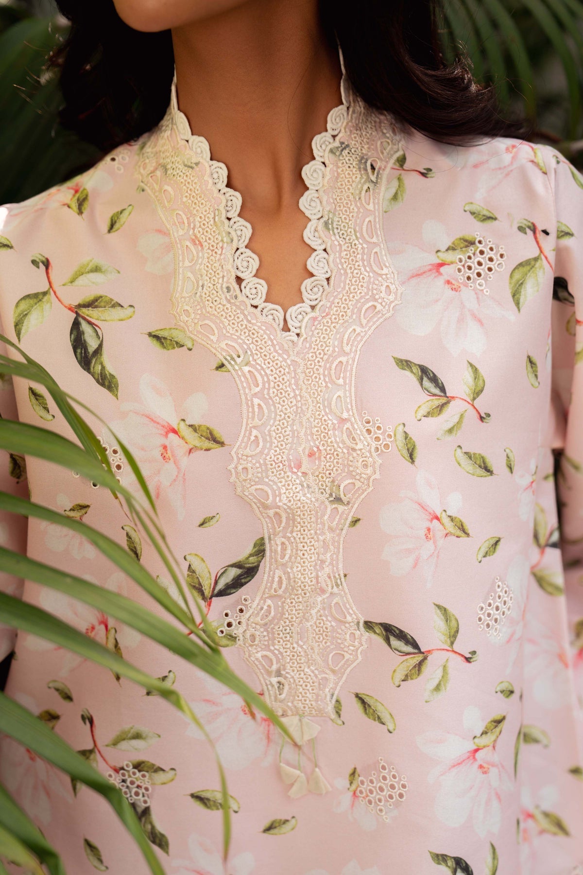 Sable Vogue | Lila Lawn 25 | SAL-10-25