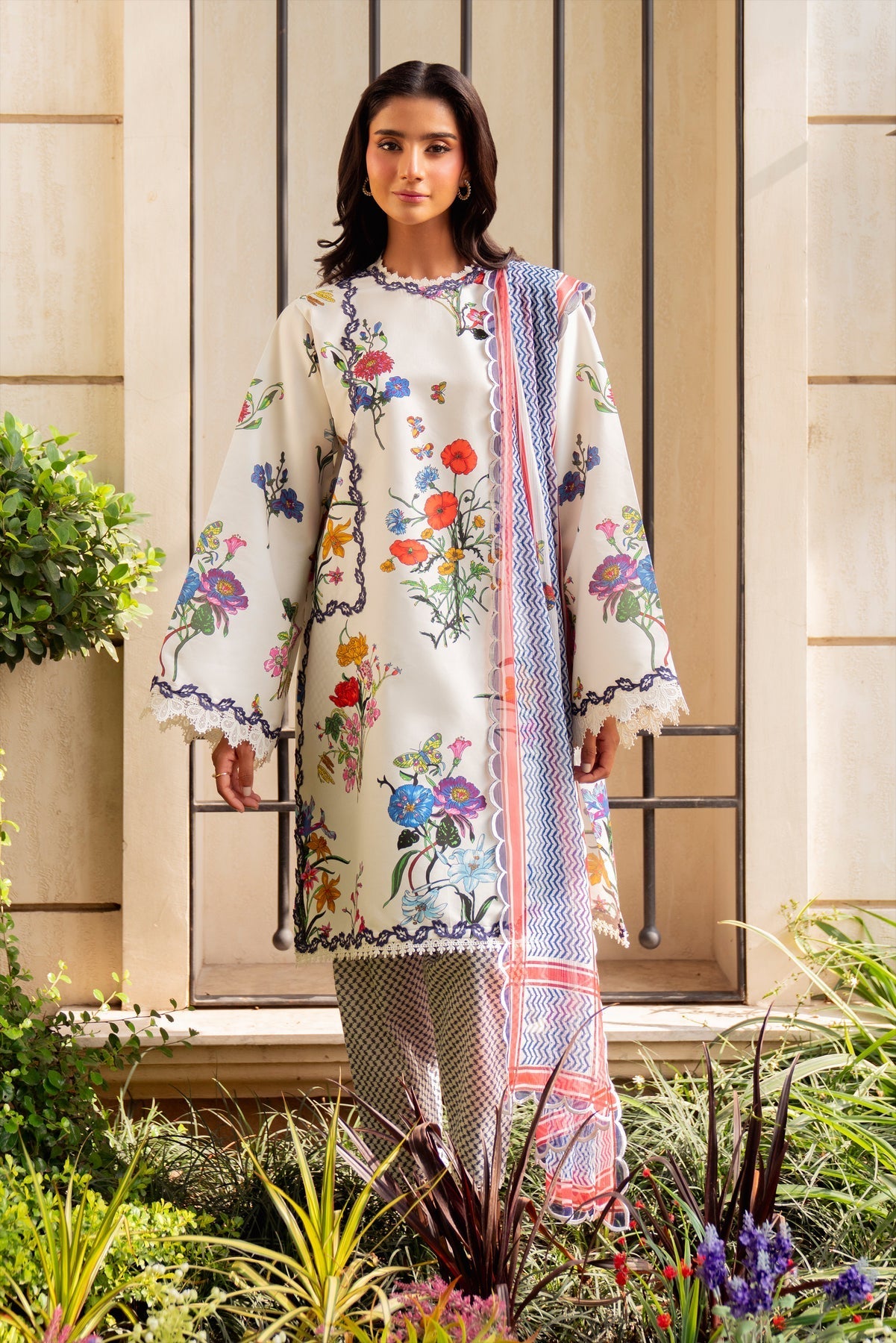Sable Vogue | Lila Lawn 25 | SAL-11-25