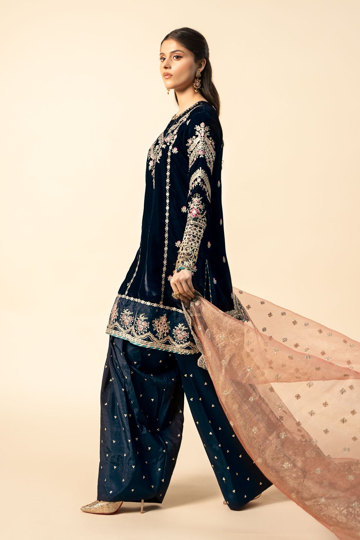 Maria B | Formal Wears | Velvet Suit | SF-W24-80 - Official Maria B - Agha Fabrics UK