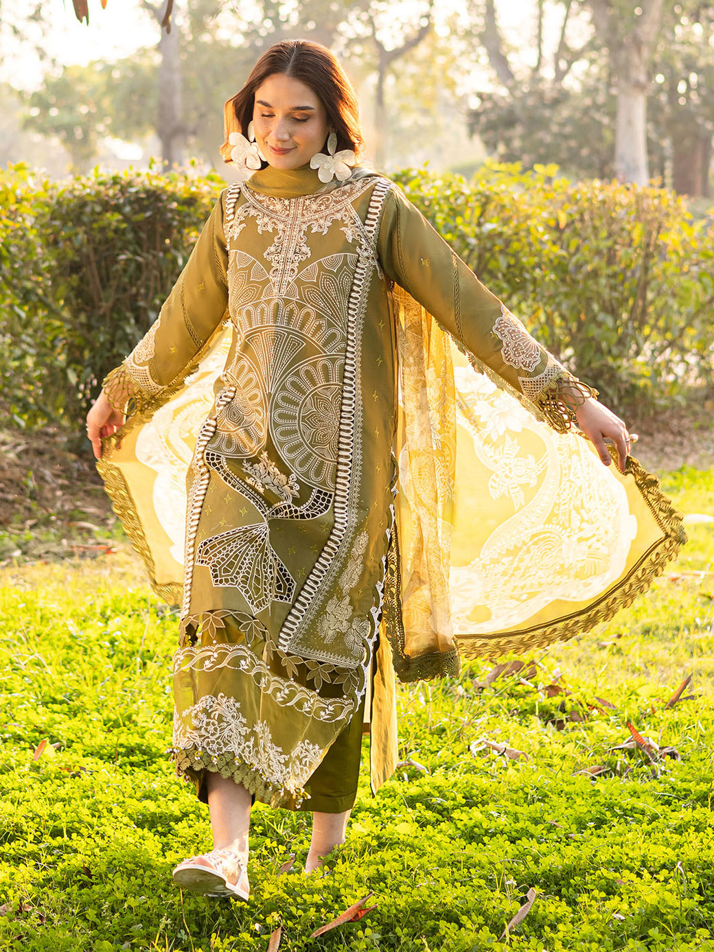 Parishay | Shangrila Luxury Lawn | SHR - 04 - Official Parishay - Agha Fabrics UK