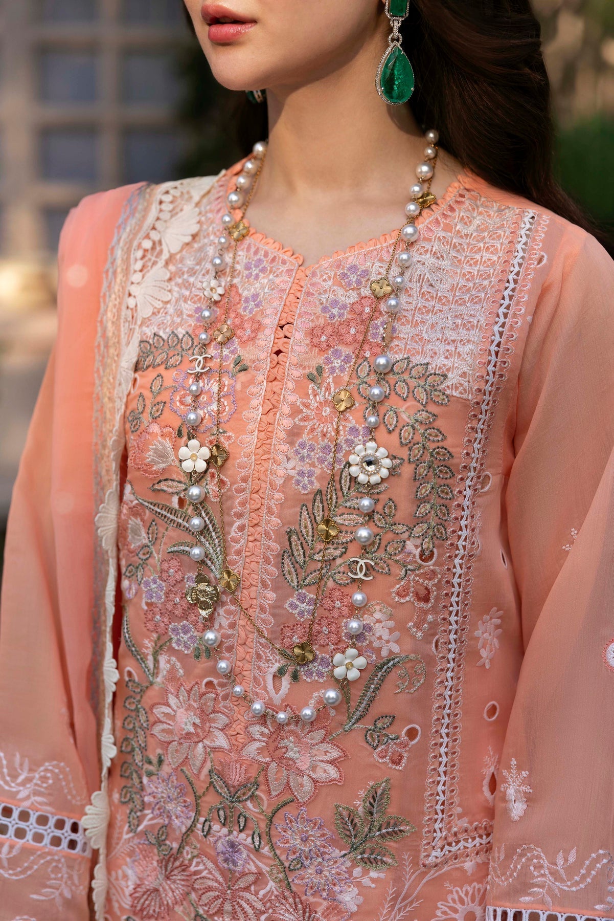 Sable Vogue | Luxury Formal 25 | SL-10-25-V1