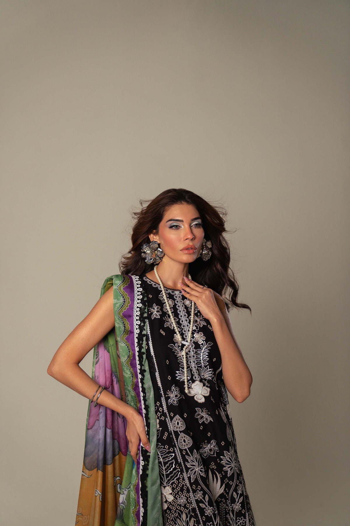 Sable Vogue | Luxury Lawn 25 | SL-10-25-V2