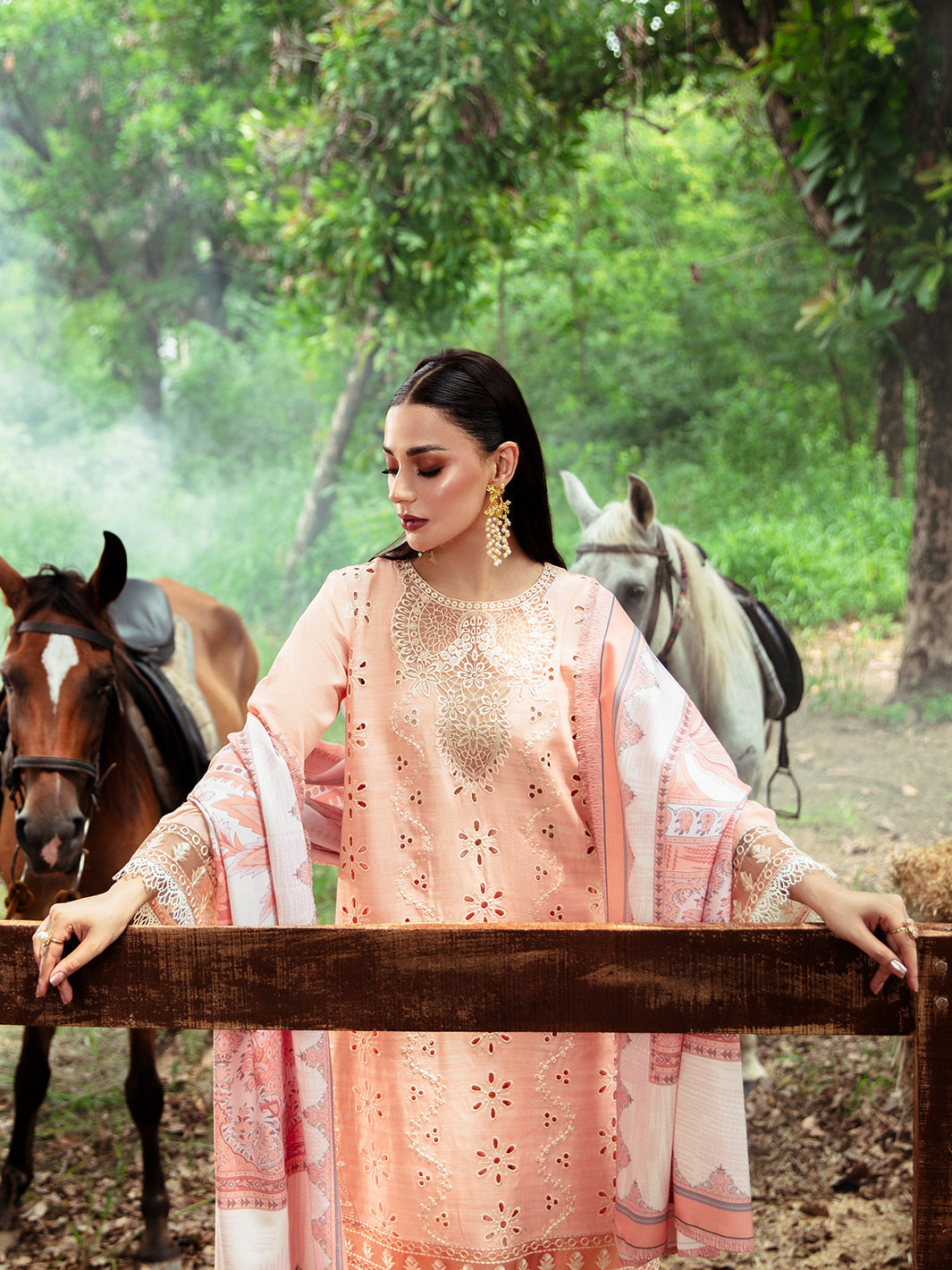 Mahnur | Hazel Winter 24 | SOPHIE