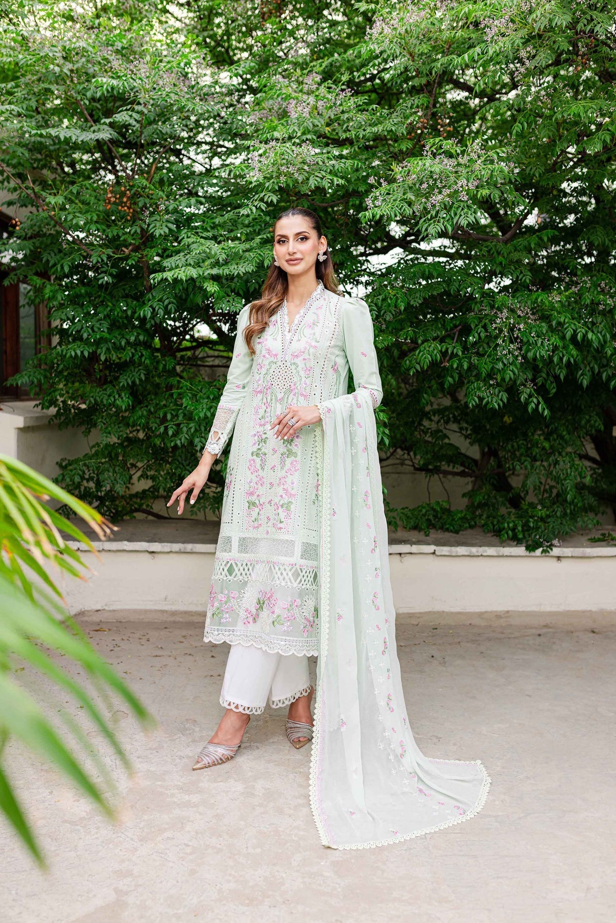 Sable Vogue | Shiree Lawn 24 | Mint Garden