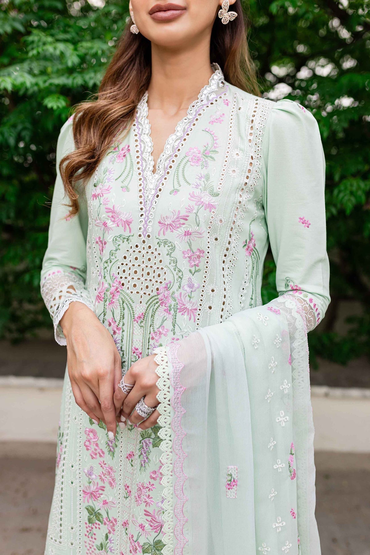 Sable Vogue | Shiree Lawn 24 | Mint Garden