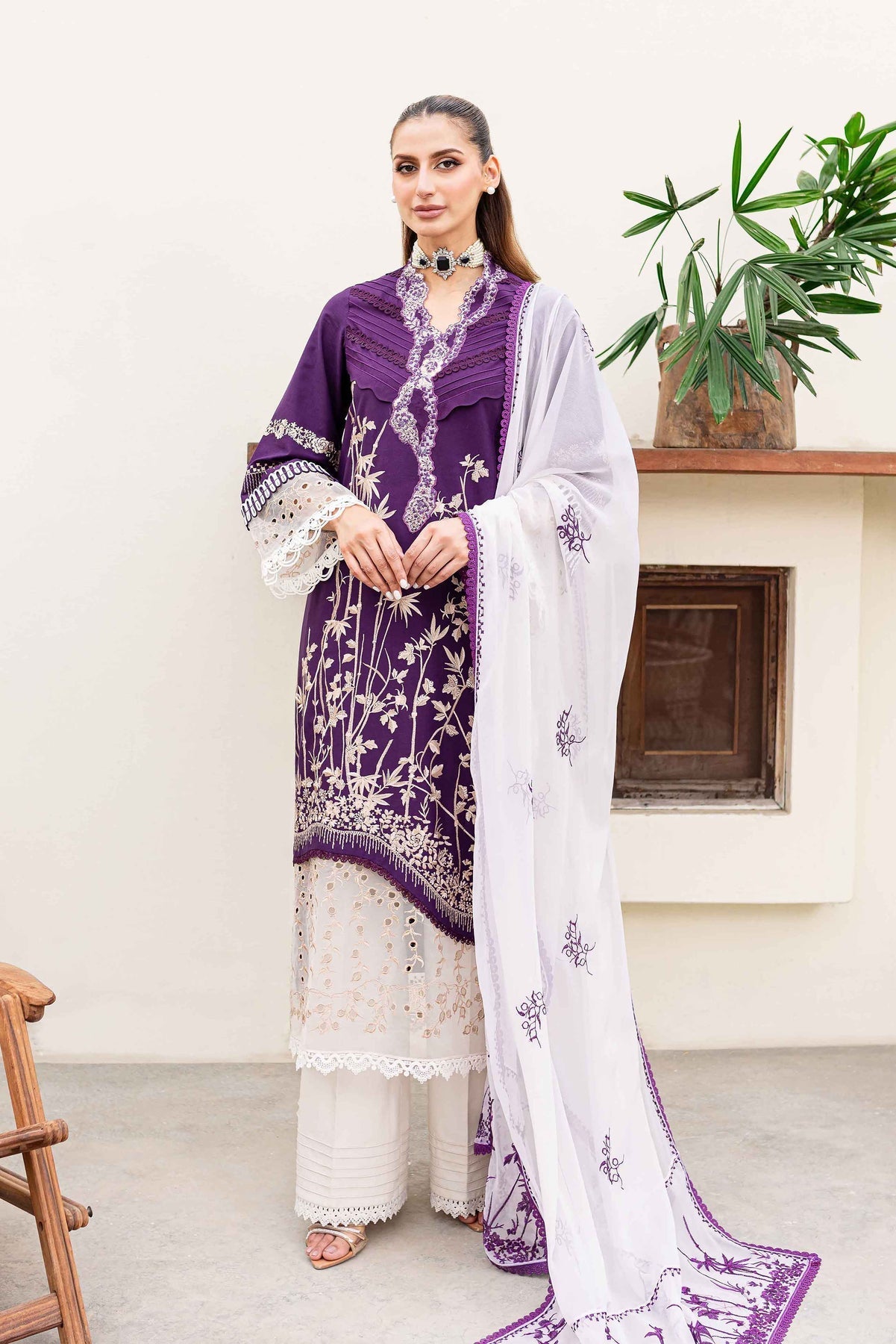 Sable Vogue | Shiree Lawn 24 | Plum Orchid
