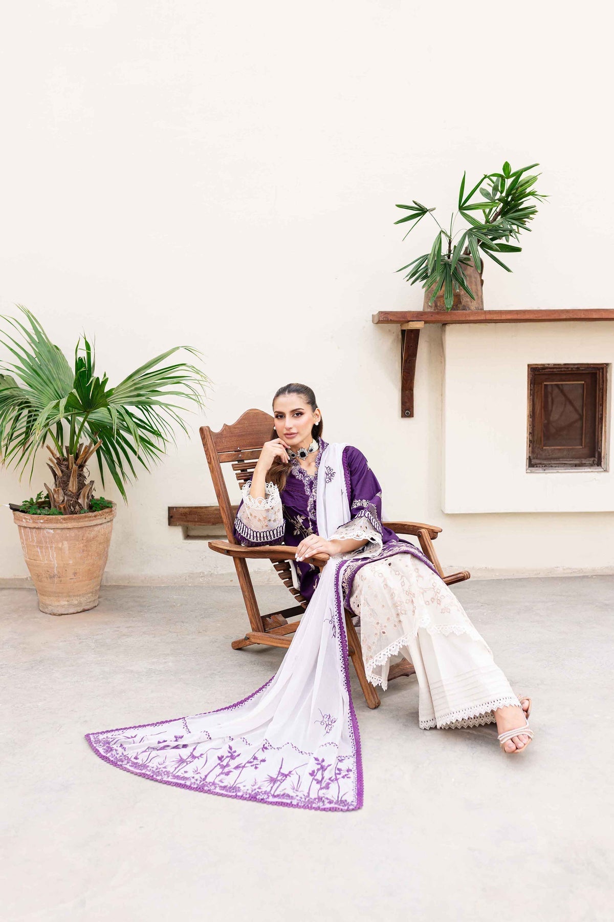 Sable Vogue | Shiree Lawn 24 | Plum Orchid