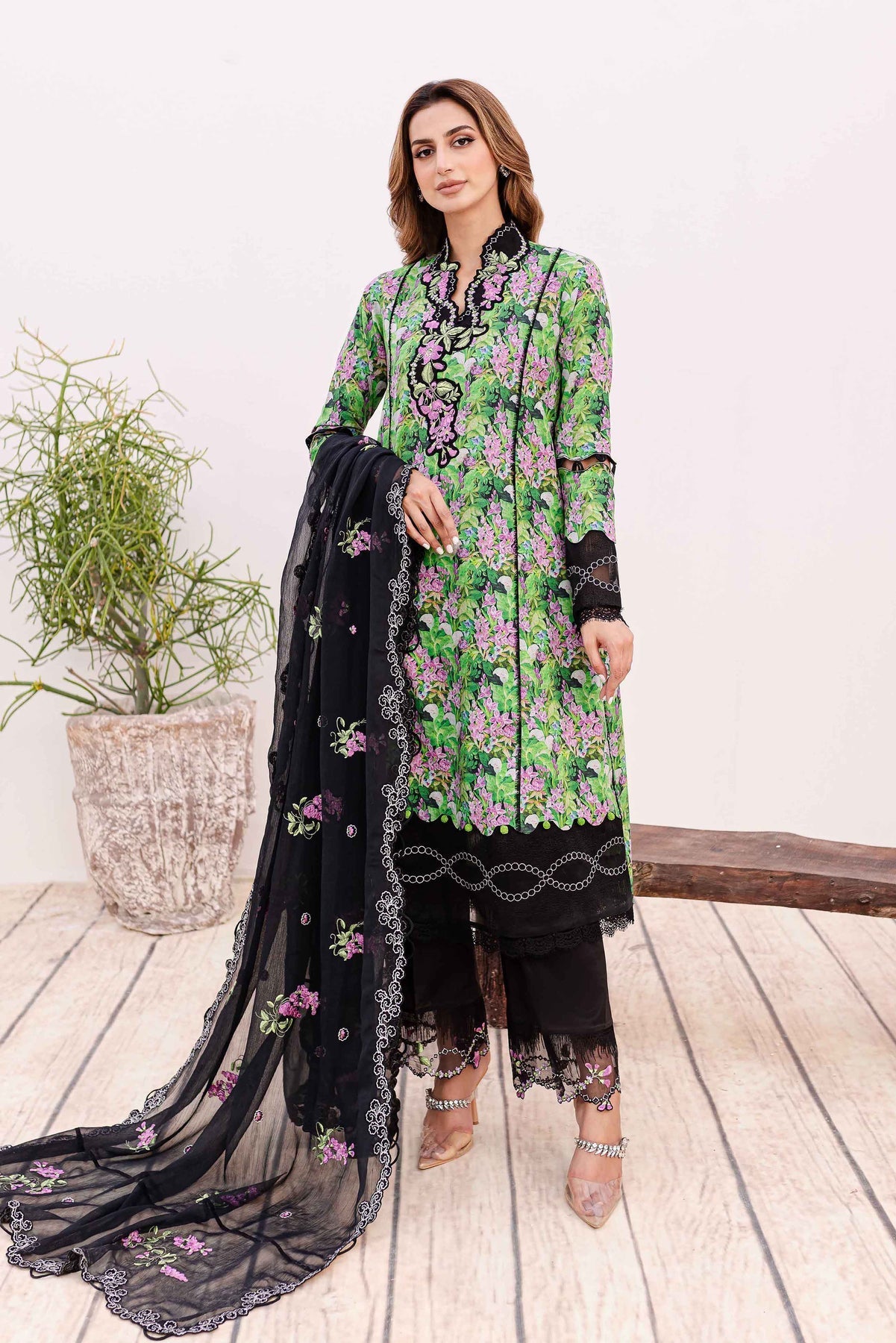 Sable Vogue | Shiree Lawn 24 | Black Iris