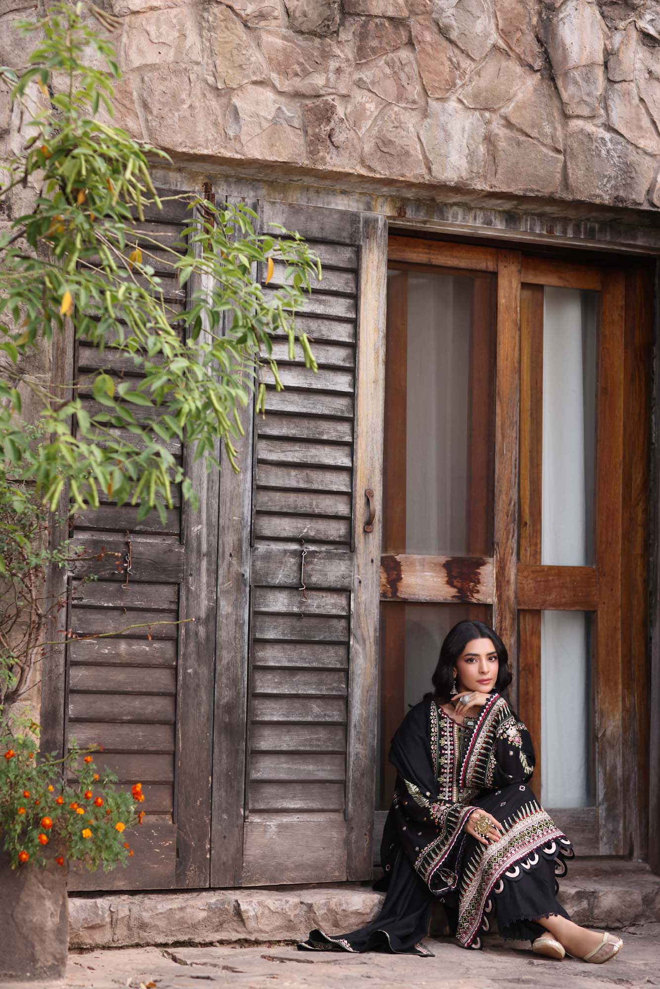 Noor by Saadia Asad | Suzaankari Winter 24 | D05 - Official Noor by Saadia Asad - Agha Fabrics UK