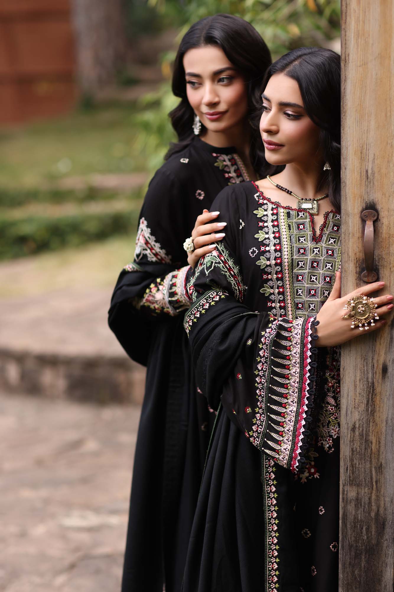 Noor by Saadia Asad | Suzaankari Winter 24 | D05 - Official Noor by Saadia Asad - Agha Fabrics UK