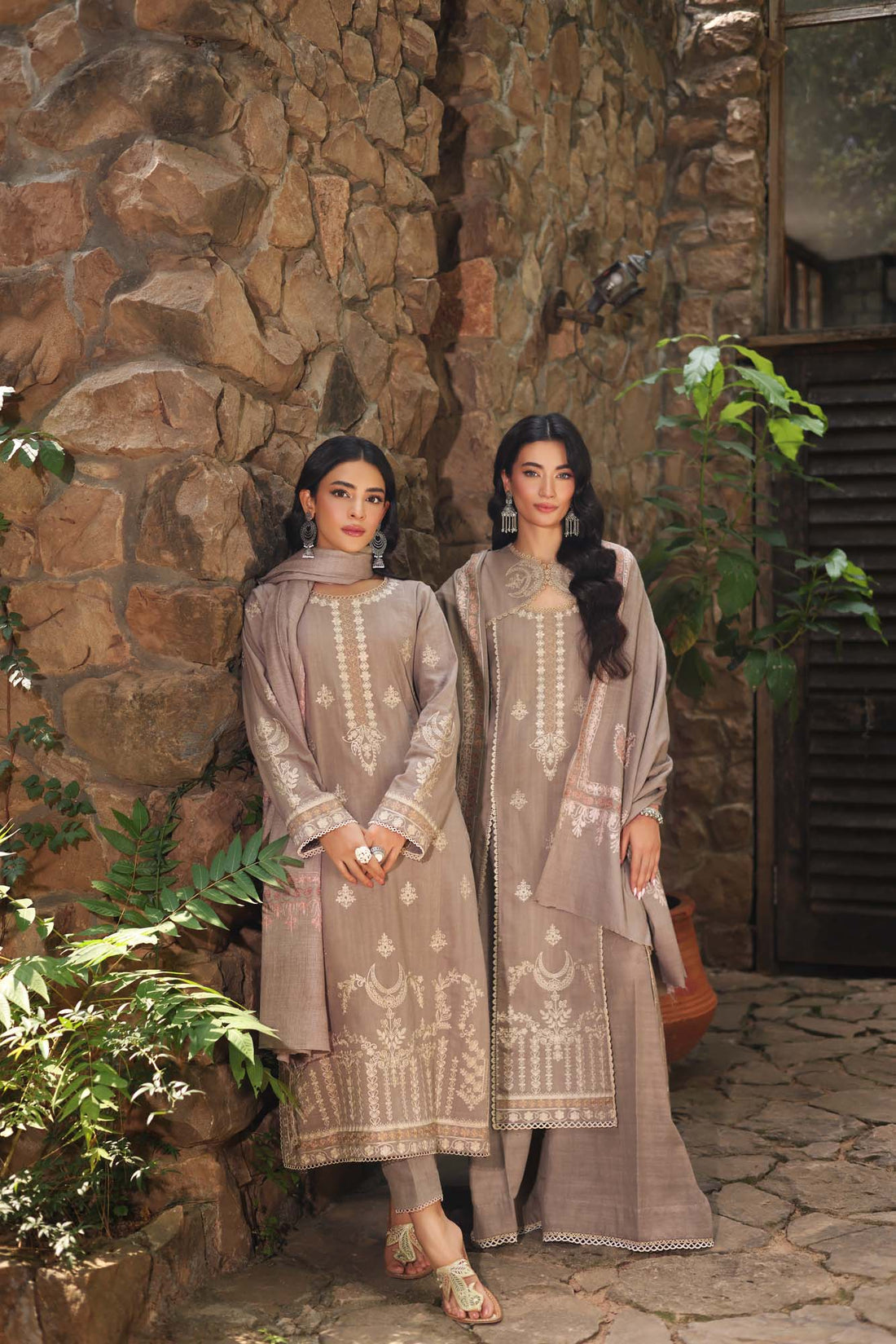 Noor by Saadia Asad | Suzaankari Winter 24 | D07 - Official Noor by Saadia Asad - Agha Fabrics UK