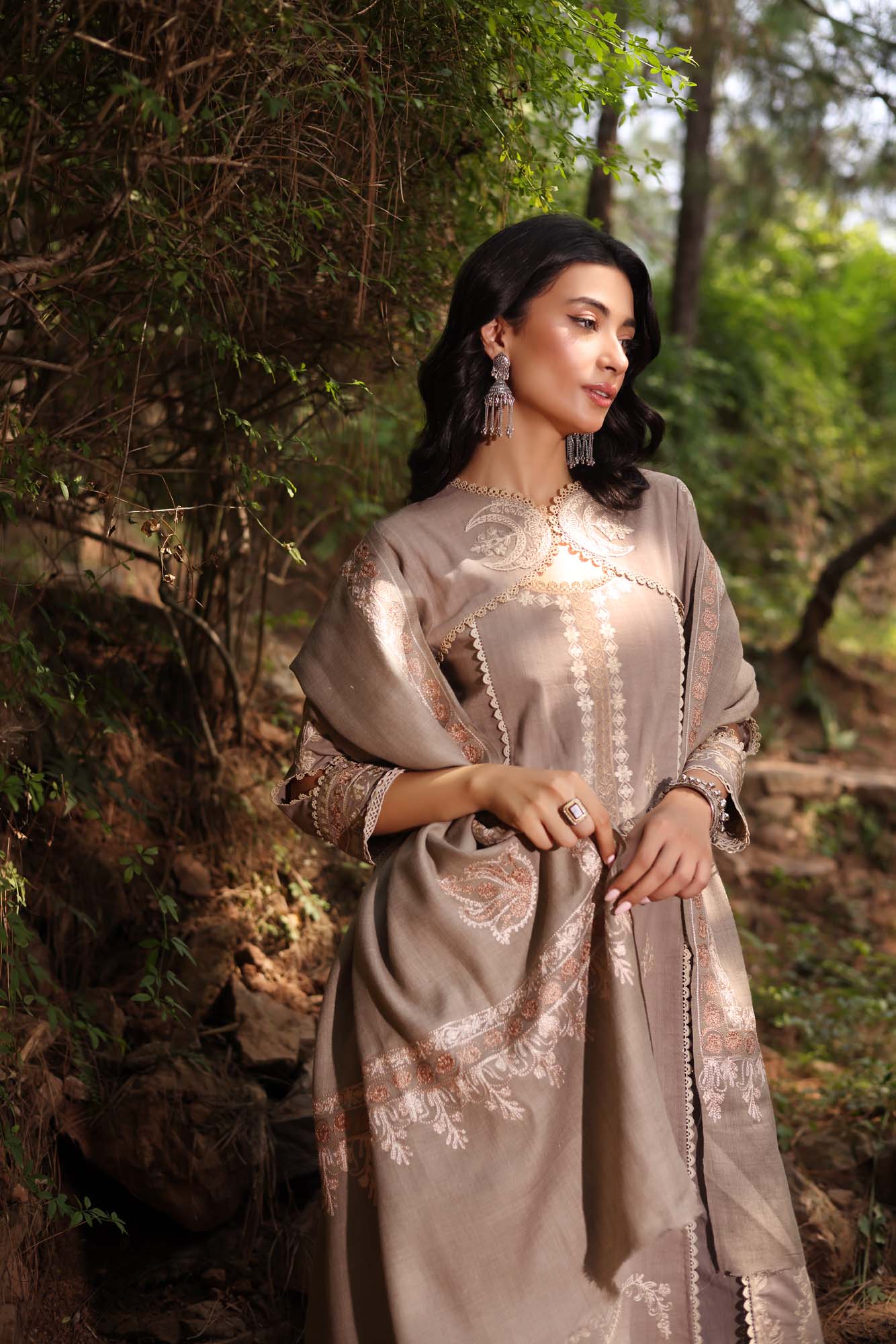 Noor by Saadia Asad | Suzaankari Winter 24 | D07 - Official Noor by Saadia Asad - Agha Fabrics UK