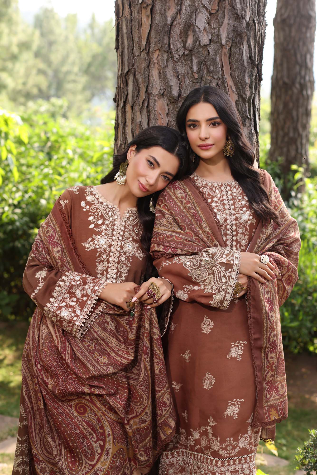Noor by Saadia Asad | Suzaankari Winter 24 | D09 - Official Noor by Saadia Asad - Agha Fabrics UK