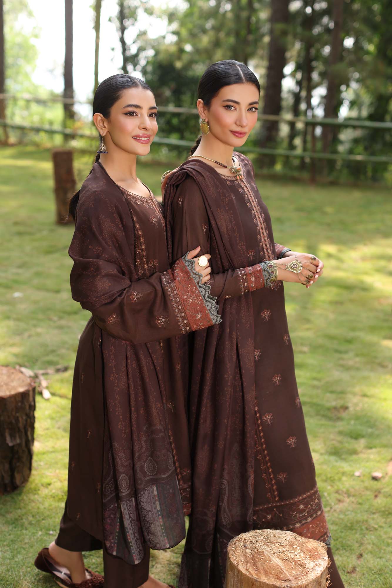 Noor by Saadia Asad | Suzaankari Winter 24 | D04 - Official Noor by Saadia Asad - Agha Fabrics UK