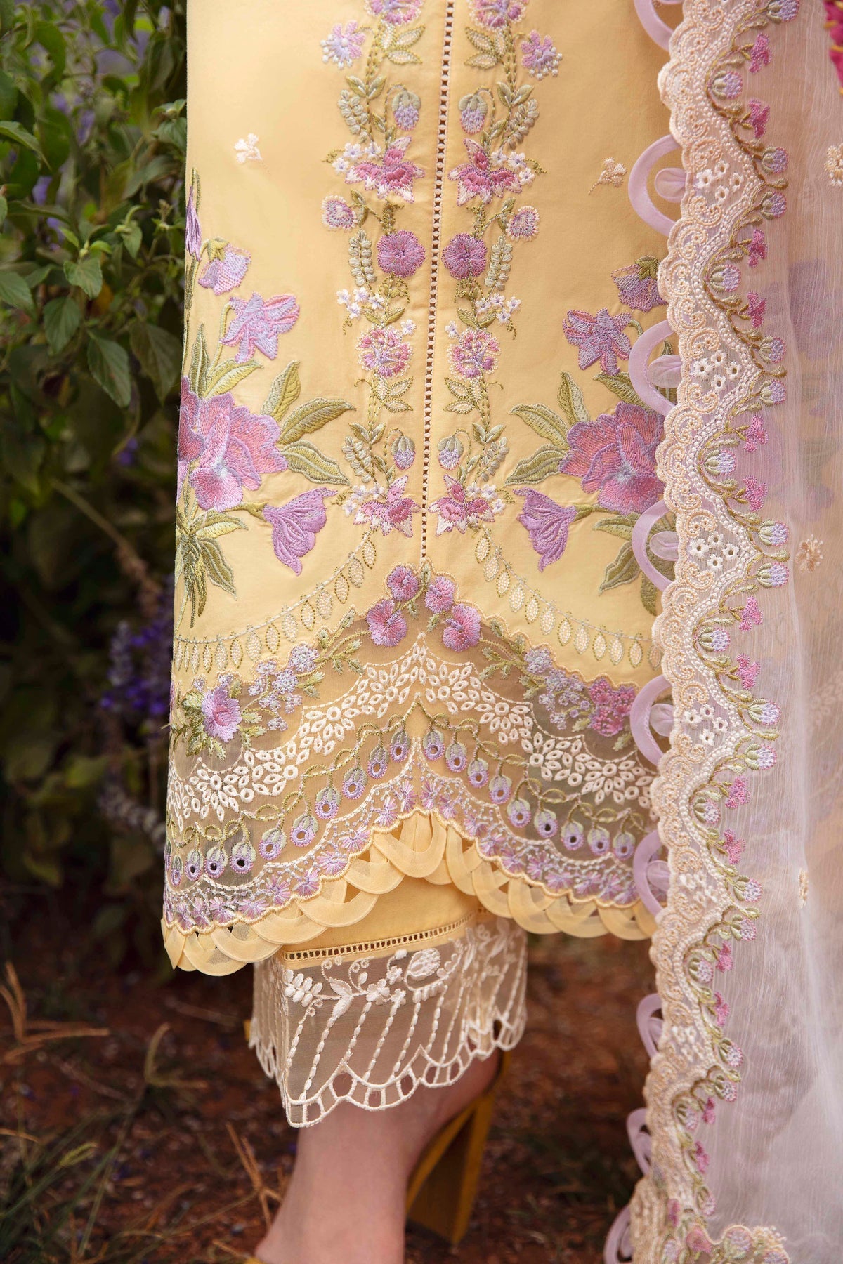 Sable Vogue | Luxury Lawn 24 | Maye