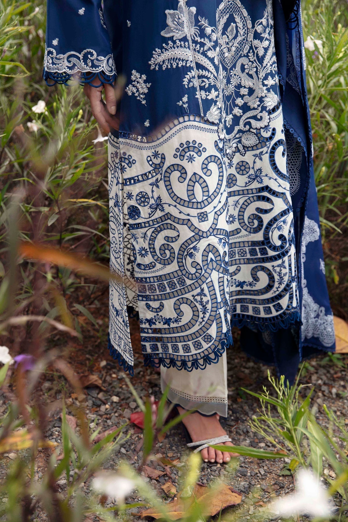 Sable Vogue | Luxury Lawn 24 | Afina