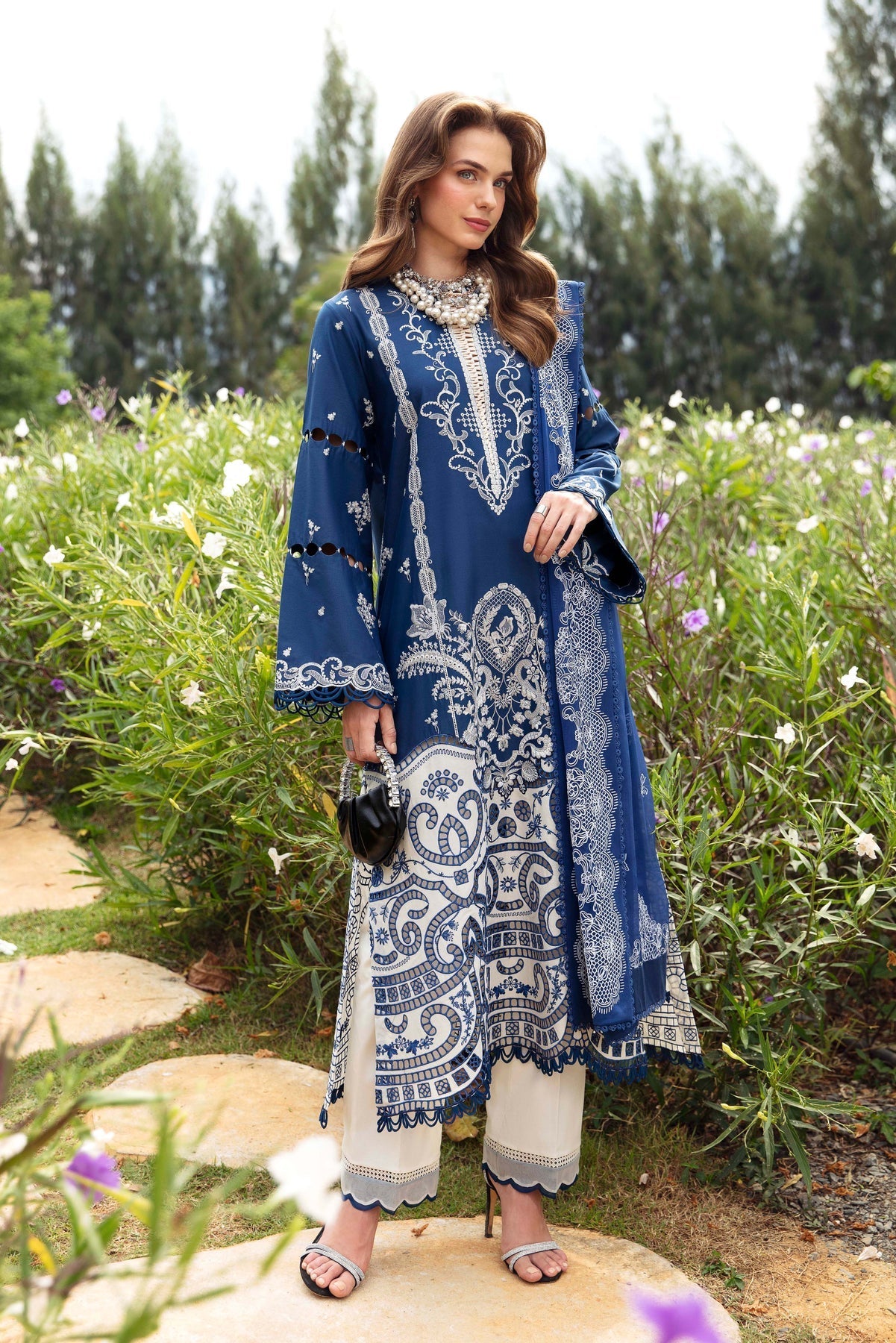 Sable Vogue | Luxury Lawn 24 | Afina