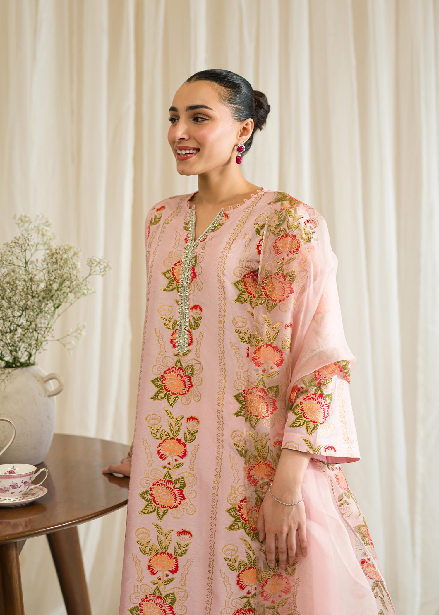 Sadaf Fawad Khan | Eid Pret 24 | Sanem