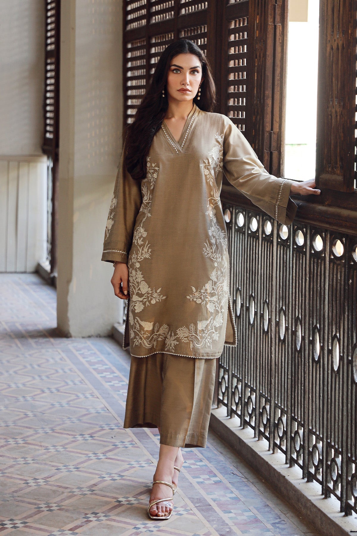 Sahar | Luxe Ready to Wear | Vanilla Petals