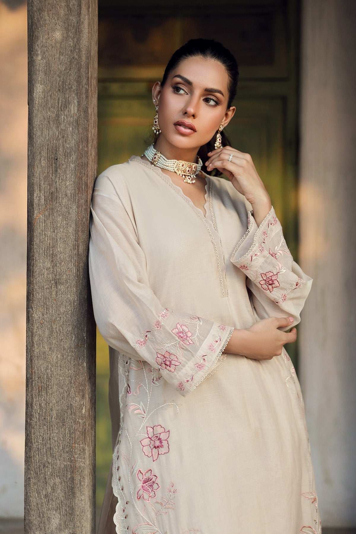 Sahar | Luxe Ready to Wear | Beige Bloom