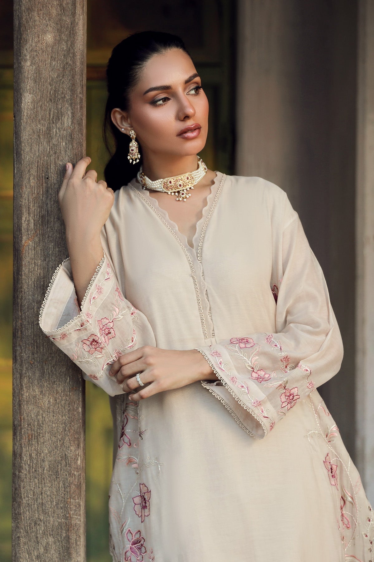 Sahar | Luxe Ready to Wear | Beige Bloom