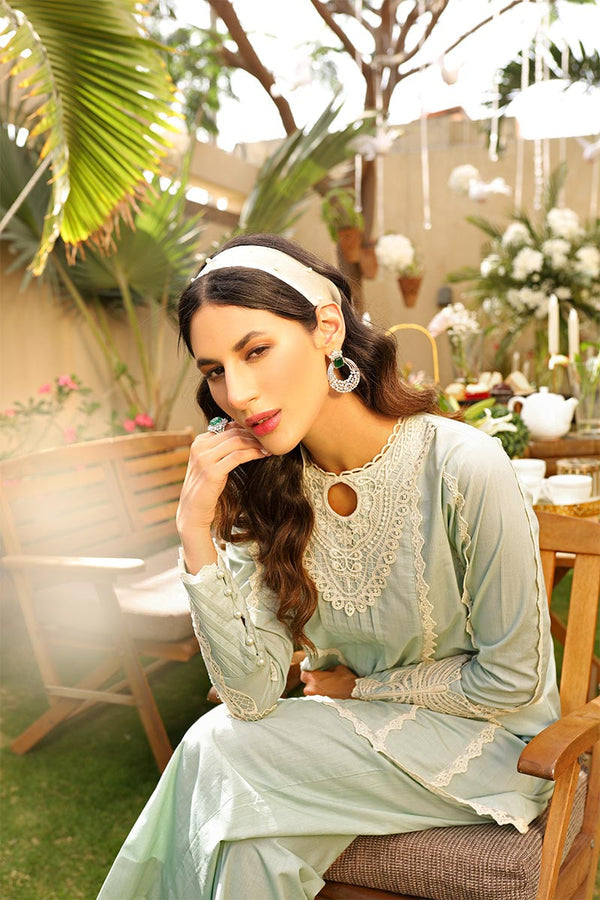 Sana Abbas | La Fiesta | Wondrous