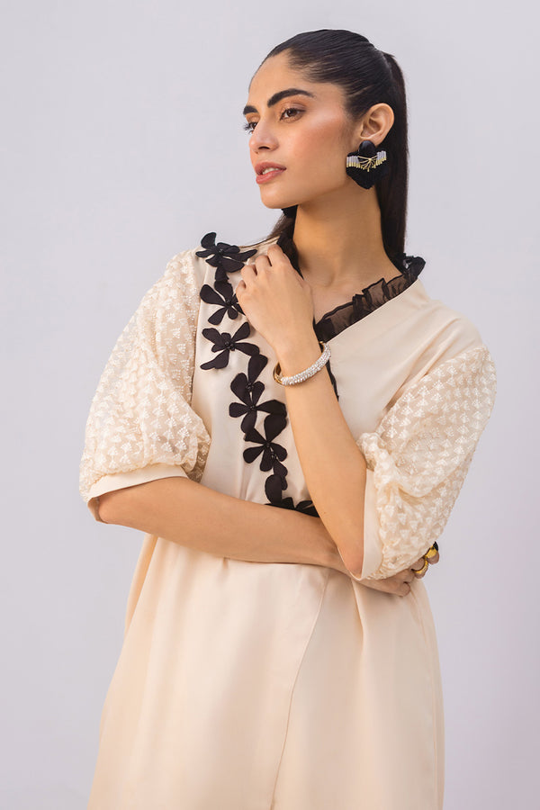 Sana Abbas | La Fiesta | Mocha