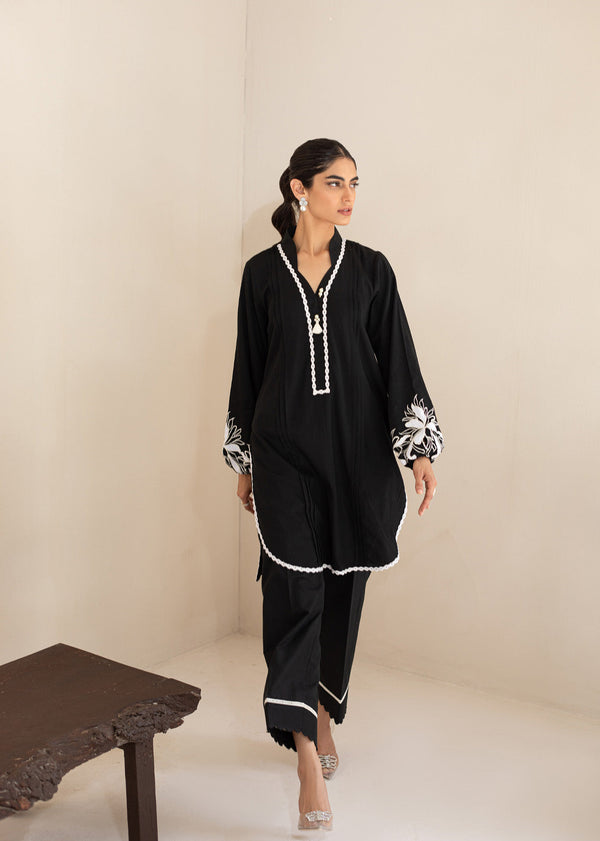 Sana Abbas | La Fiesta | Ezel