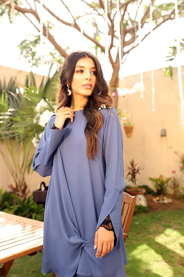 Sana Abbas | La Fiesta | Laurel