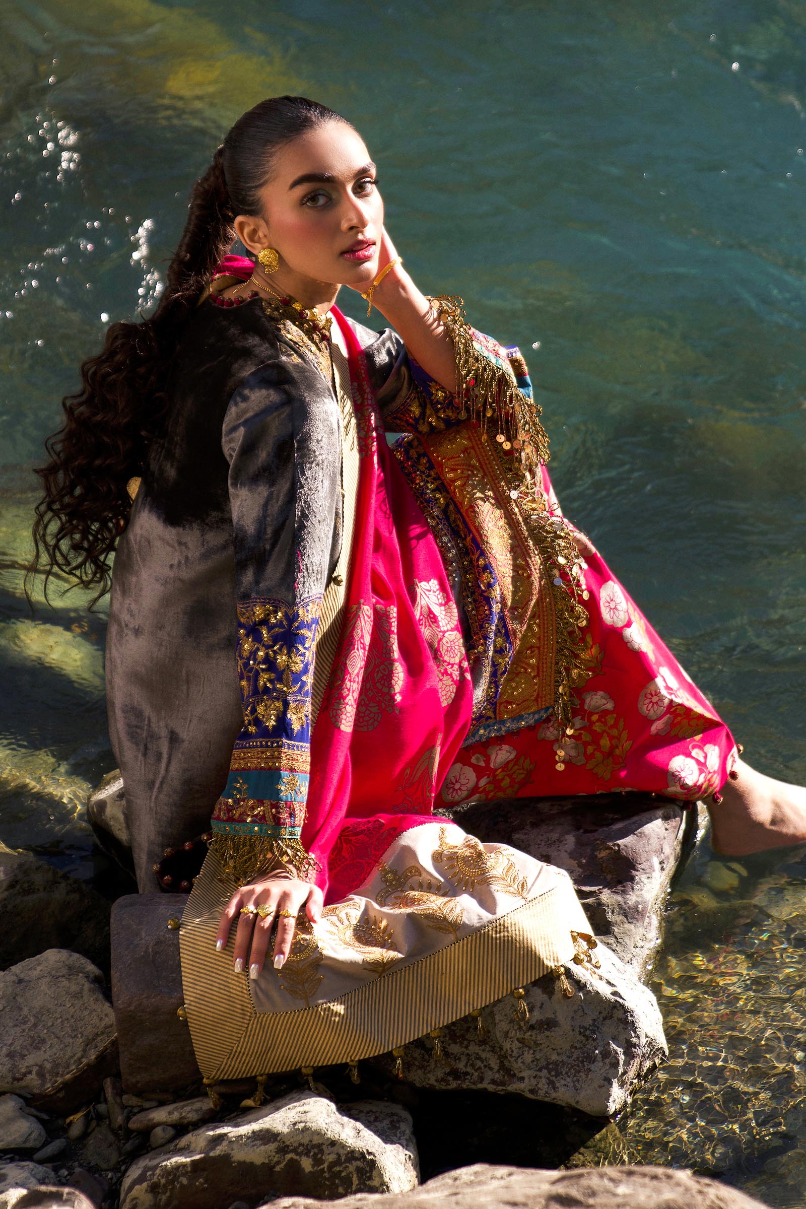 Sana Safinaz | Winter Shawl 24 | V241-004-3CP - Official Sana Safinaz - Agha Fabrics UK