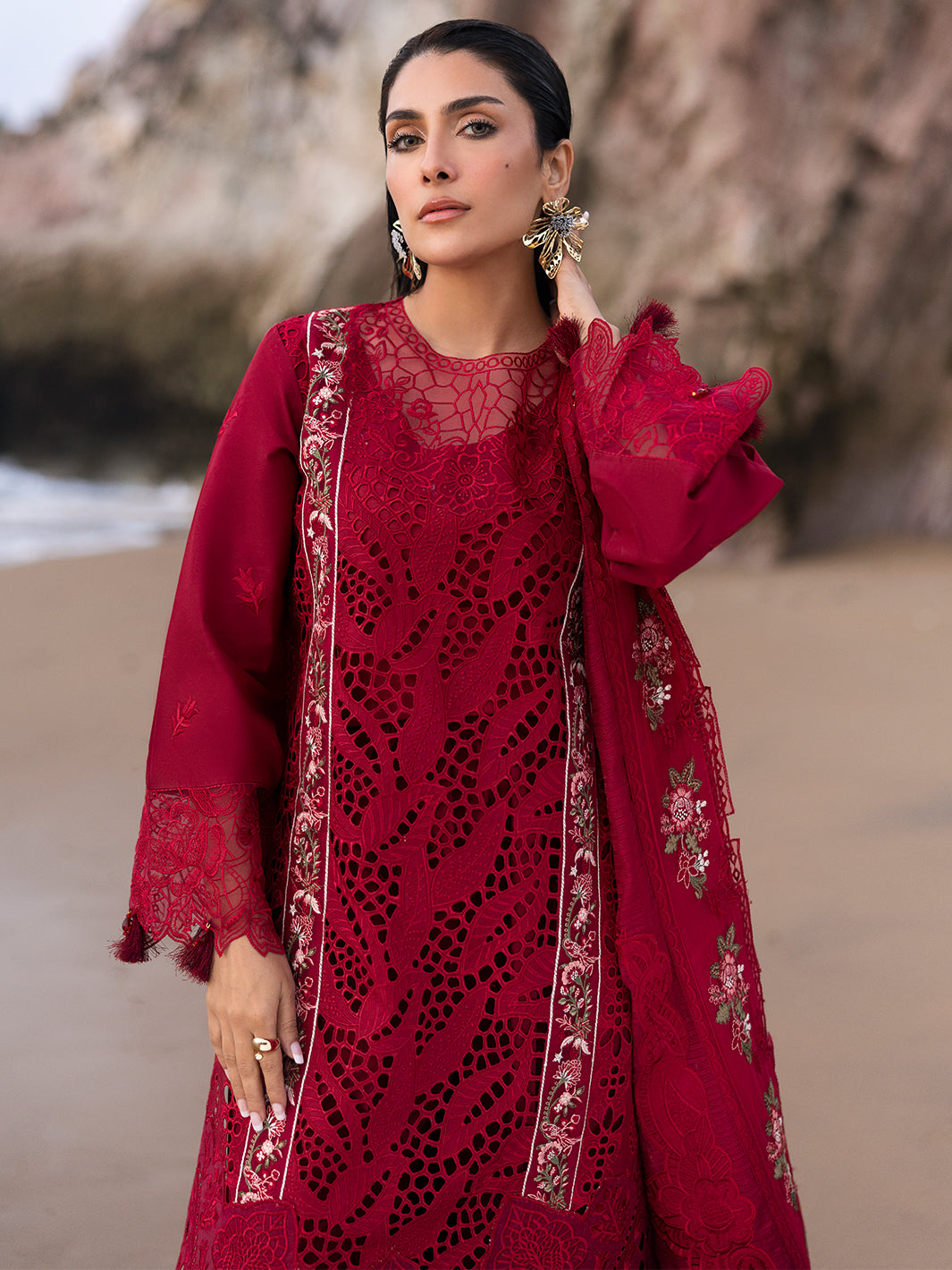 Mahnur | Sirena Luxury Lawn 25 | Scarlett
