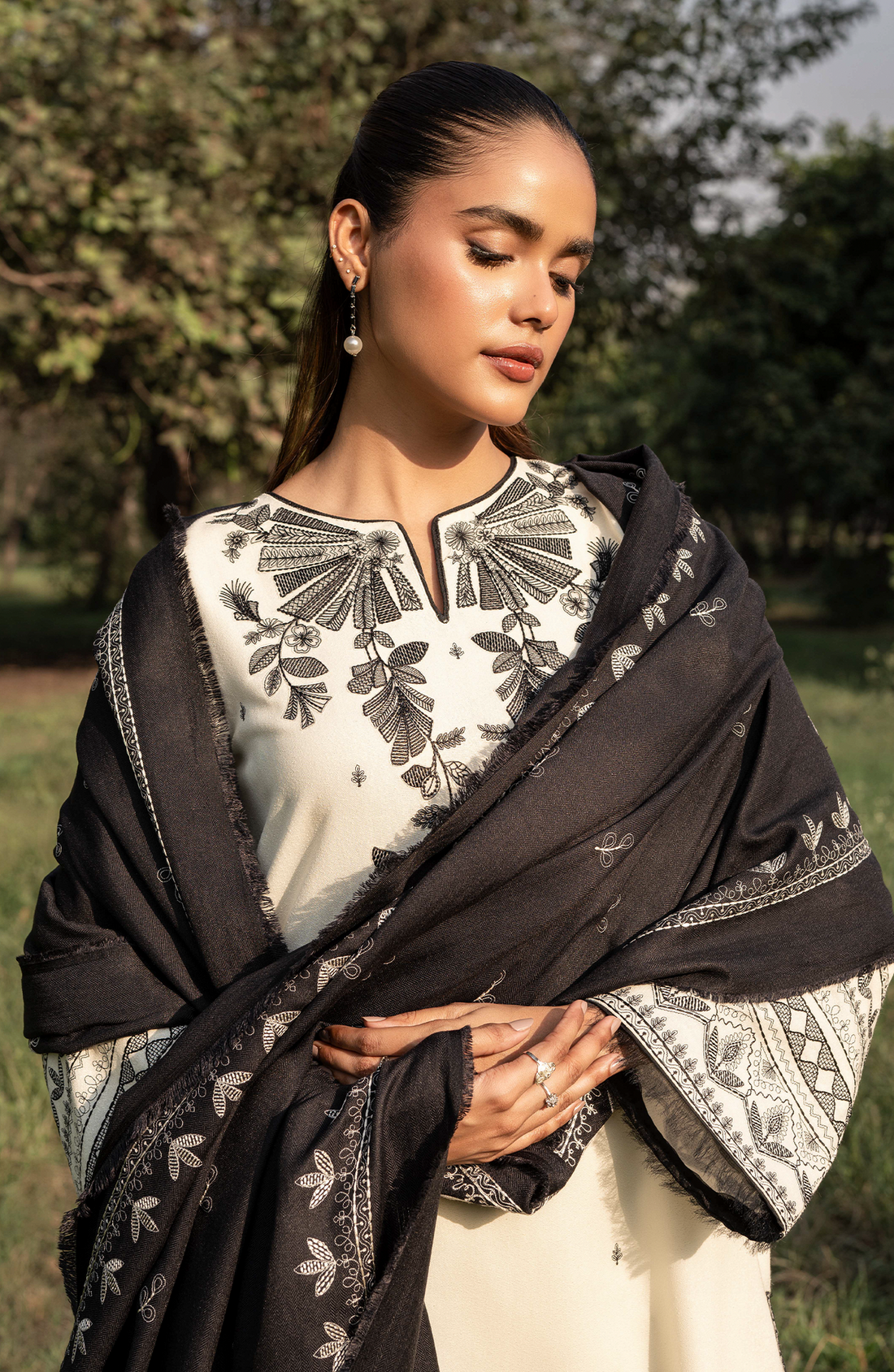 Seran | Whisper Garden Winter 24 | Pearl