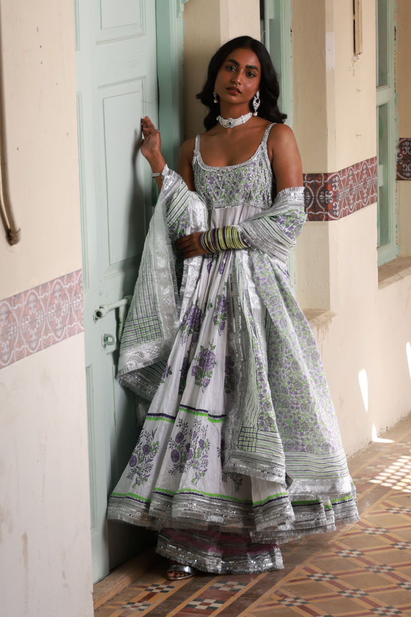 The Pink Tree Company | Spring ballet | VIOLET