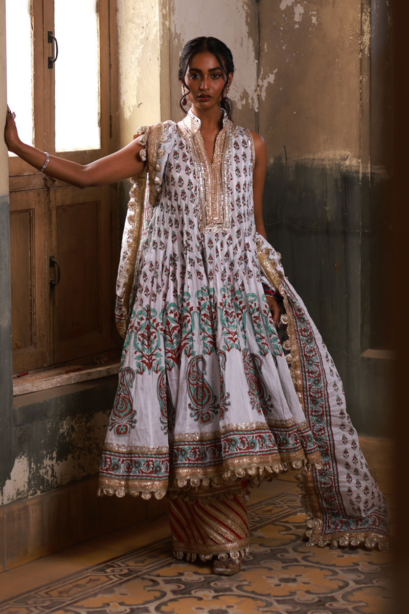 The Pink Tree Company | Spring ballet | IRIS