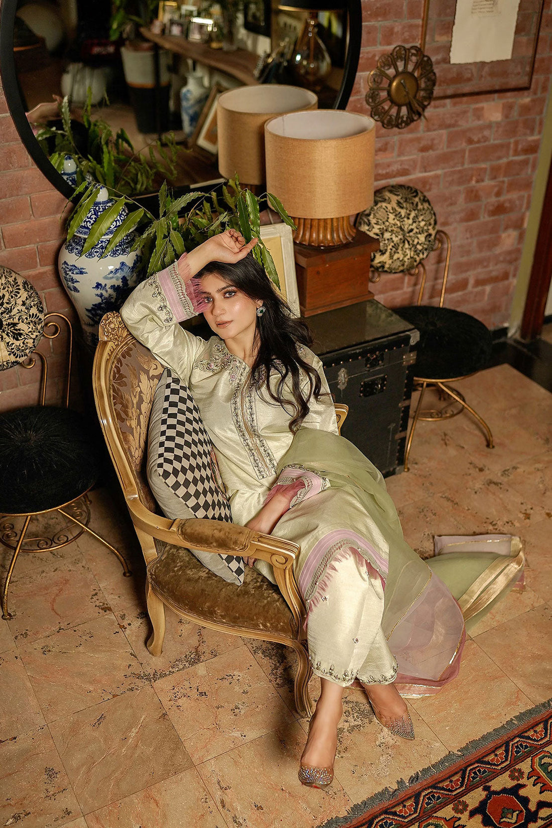 Leon | Leon Luxe Collection | MINT AFFAIRS