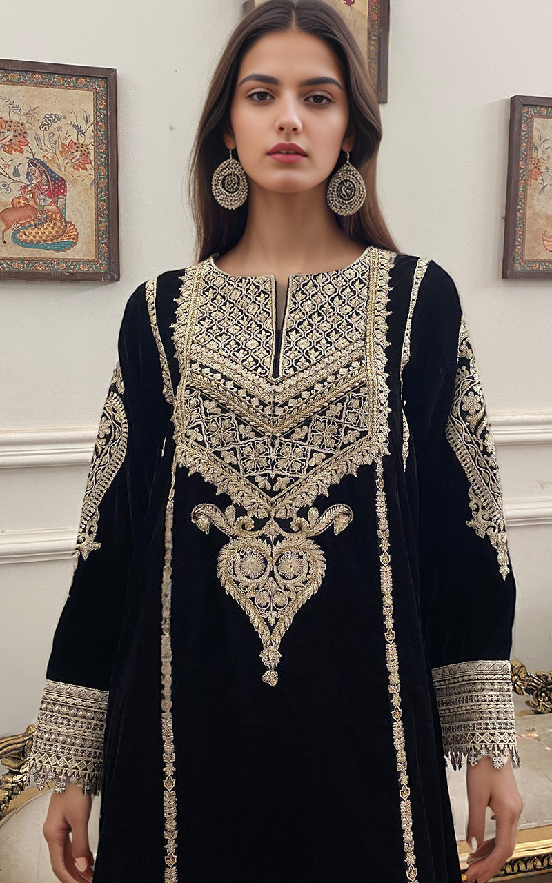 Threads and motifs | Velvet Collection | 9075
