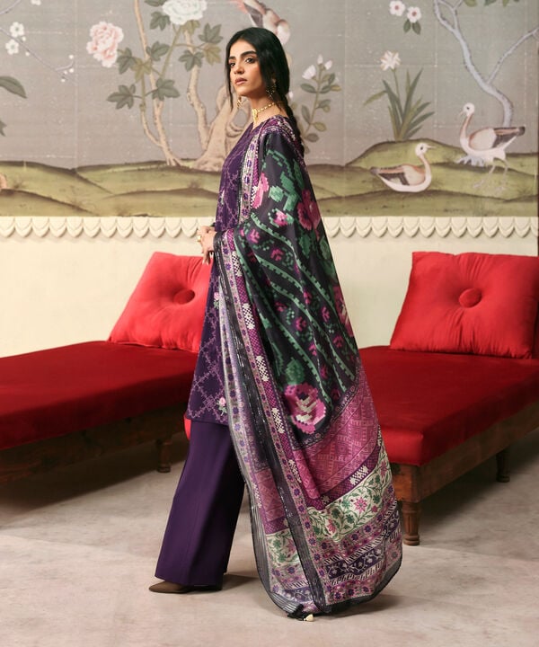 Sapphire | Fall Winter 25 | 3 Piece - Embroidered Raw Silk Suit U3FELX25V845